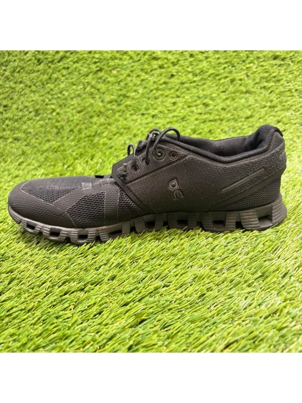 On Cloud 5 Womens Size 7 Triple Black Athletic Running Walking Shoes Sneakers